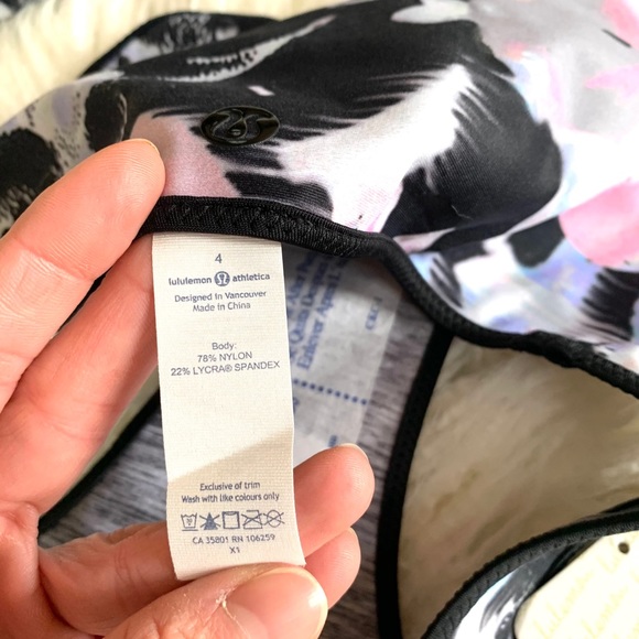 NEW✨Lululemon Reversible Swim Set - Picture 8 of 16